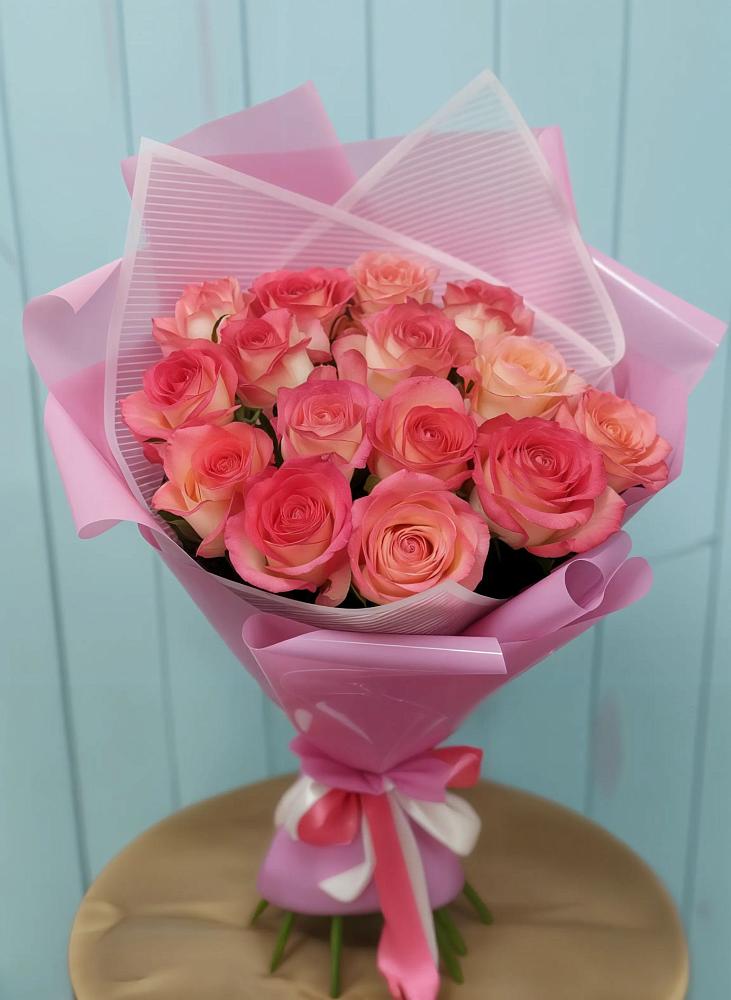 Букет 15 Розовых роз Равель в Аннино