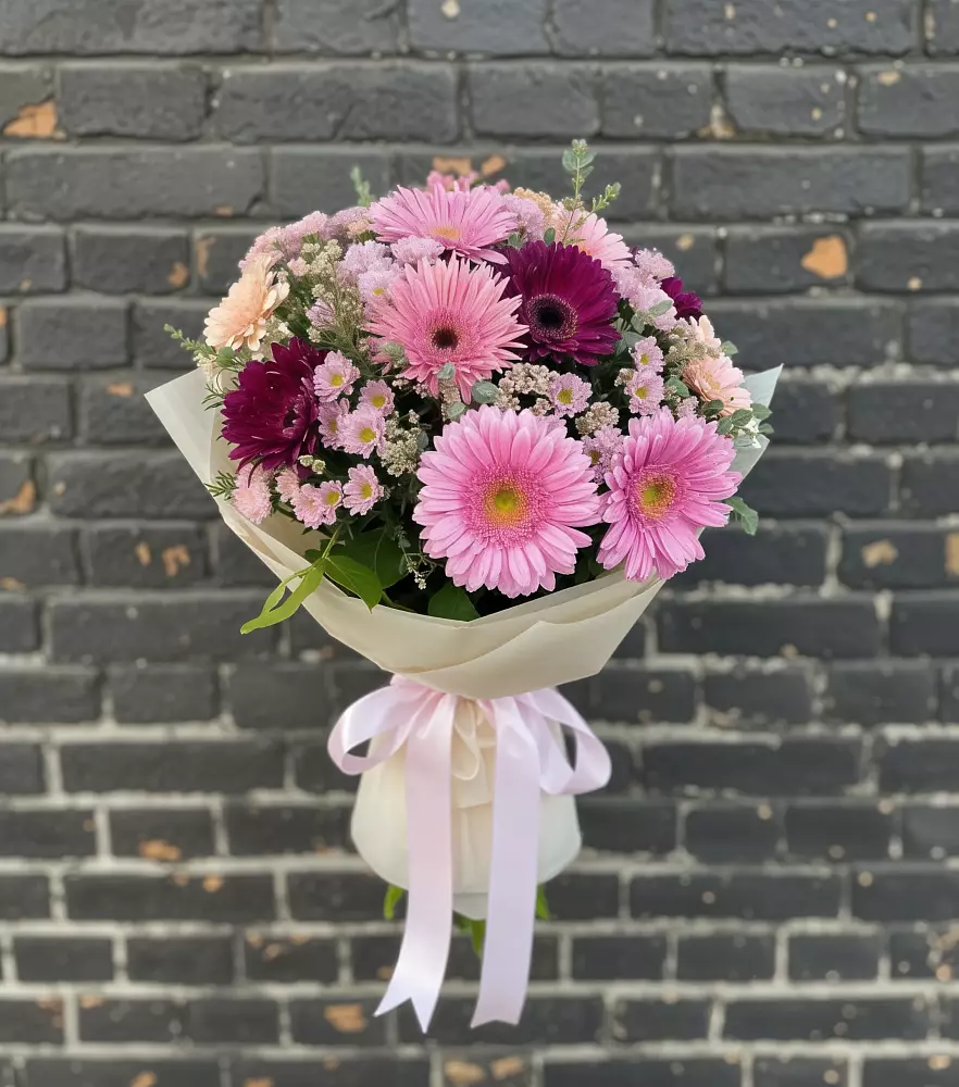 Букет цветов из: Герберы и Хризантемы в Аннино