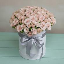 Цветочная композиция из Розы в шляпной коробке в Аннино