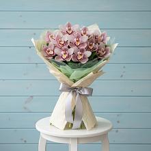 Букет цветов из:  Орхидеи и Розы в Аннино