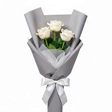Букет 3 белые розы в Аннино