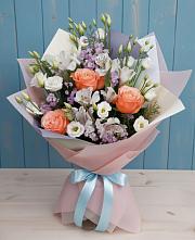 Букет цветов из:  Лизиантусы, Розы, Альстромерии и Гипсофила #REPLACE_PRED# Аннино