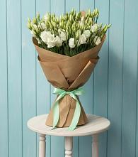 Букет цветов из:  Лизиантусы в Аннино