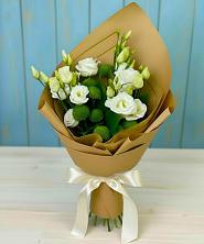 Букет цветов из:  Хризантемы и Лизиантусы в Аннино