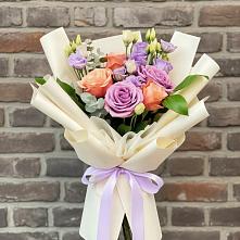 Букет цветов из:  Лизиантусы и Розы #REPLACE_PRED# Аннино