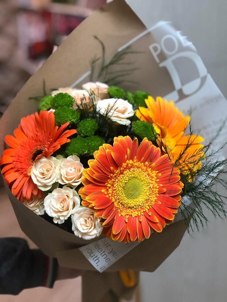 Букет цветов из: Герберы, Хризантемы и Розы в Аннино