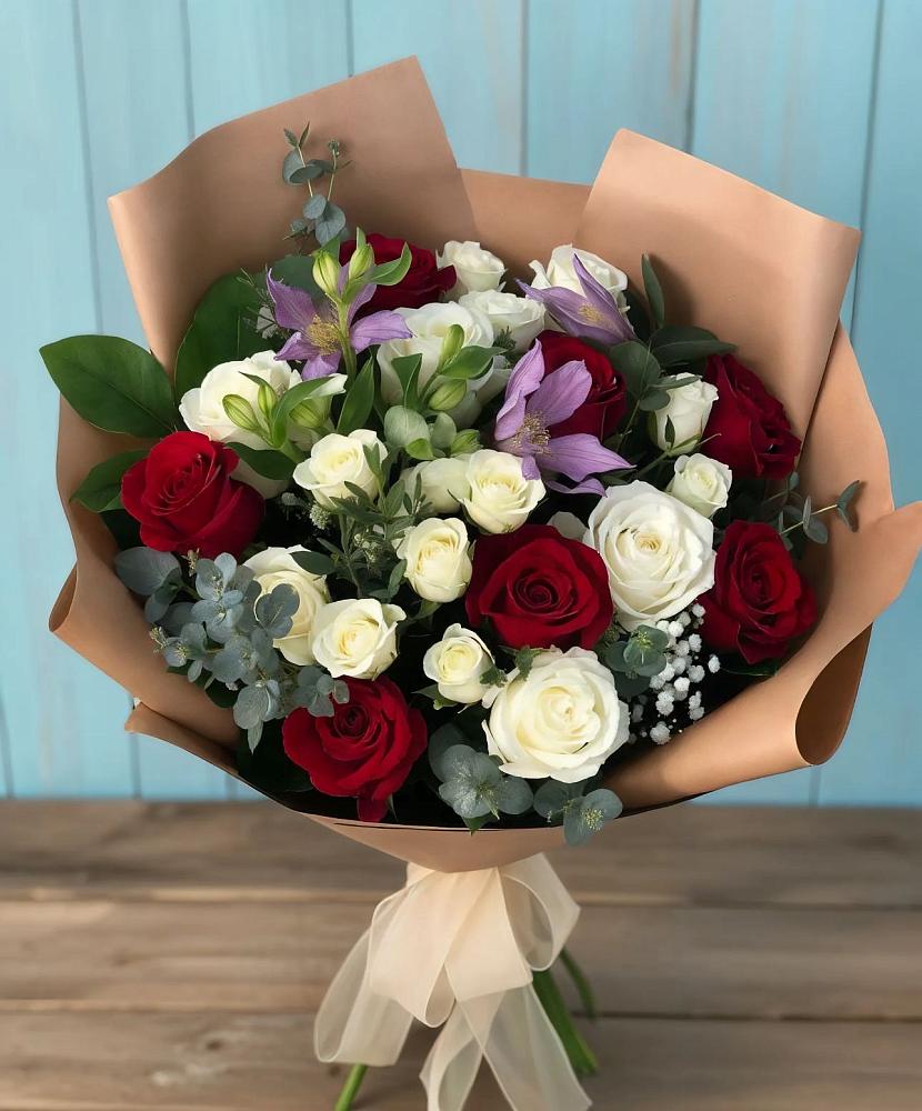 Букет цветов из: Розы и Альстромерии в Аннино